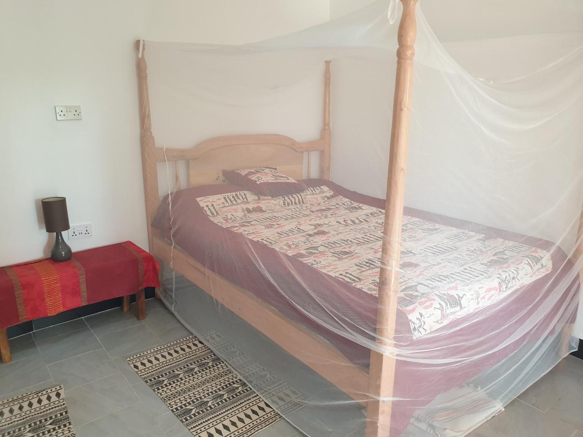Alison & Dave'S Guesthouse 엔테베 외부 사진